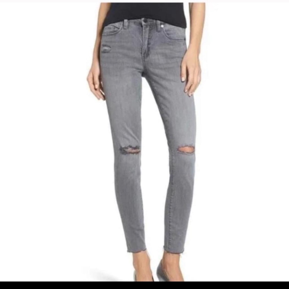 [BLANKNYC] - The Bond Womens Mid-Rise Distressed Skinny Jeans